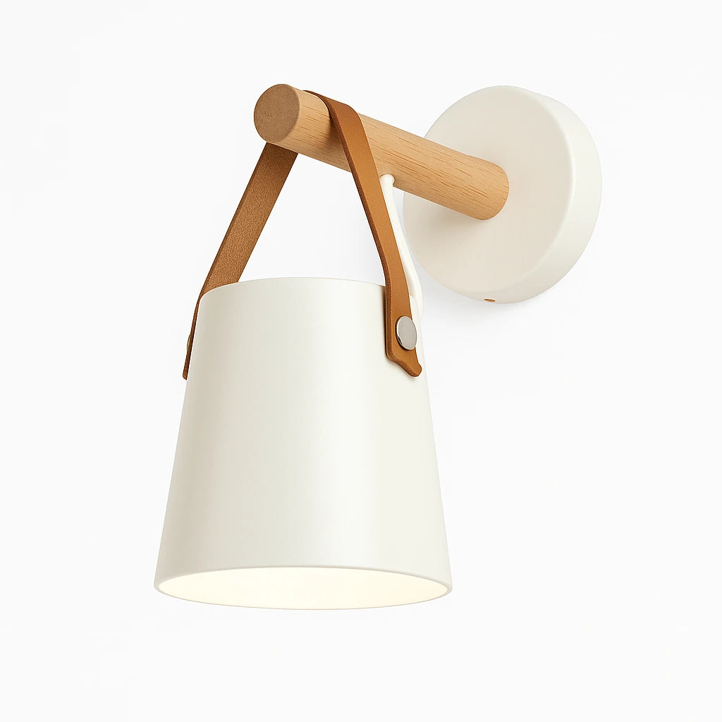 Arandela de Parede de Madeira Nórdica com sconce branco e tiras de couro